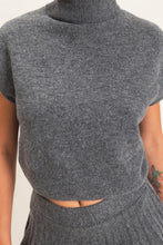 Load image into Gallery viewer, Gemma Set Top (Charcoal)