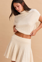 Load image into Gallery viewer, Gemma Set Top (Cream)
