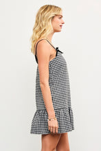 Load image into Gallery viewer, Houndstooth Dress (Black)
