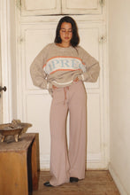 Load image into Gallery viewer, Apres Sweater

