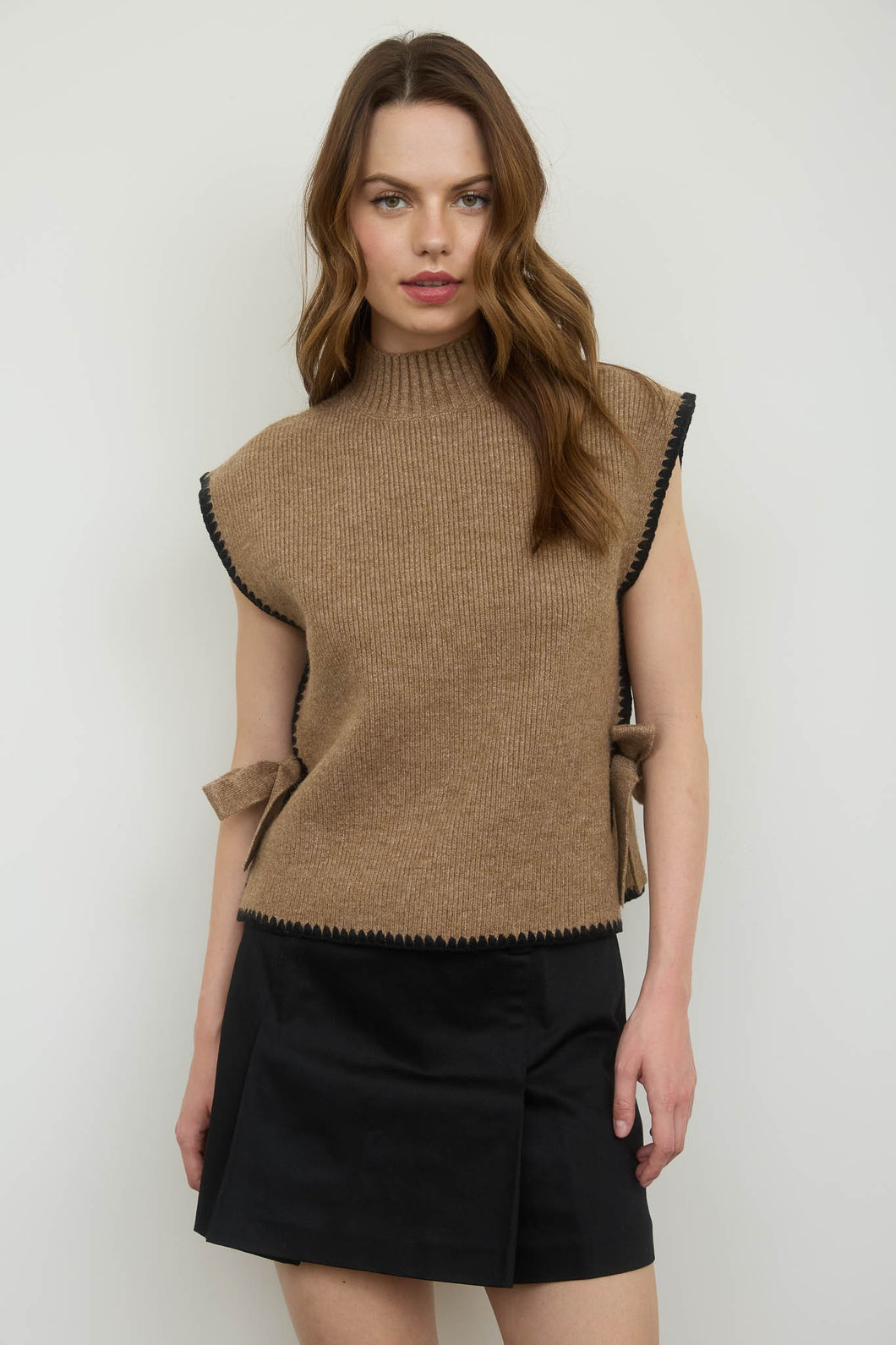 Fairmont Sweater Vest (Mocha)