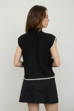 Load image into Gallery viewer, Fairmont Sweater Vest (Black)
