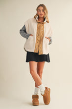 Load image into Gallery viewer, Fleece Utility Vest (Beige)
