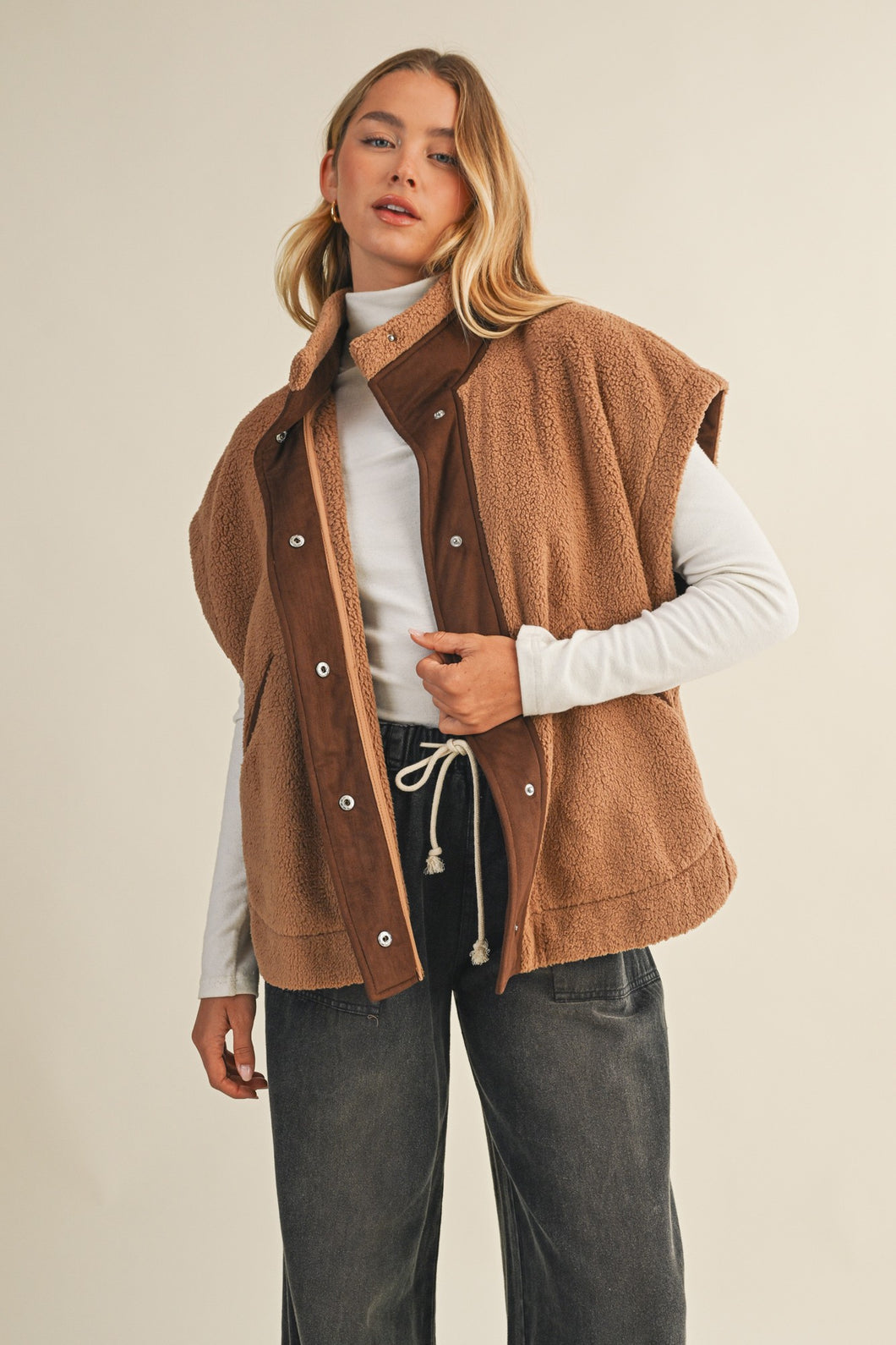 Fleece Utility Vest (Brown)