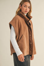 Load image into Gallery viewer, Fleece Utility Vest (Brown)

