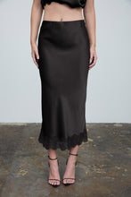 Load image into Gallery viewer, Lace Set Skirt (Black)
