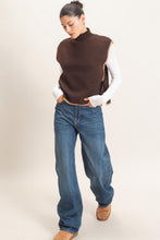 Load image into Gallery viewer, Two Tone Sweater Vest
