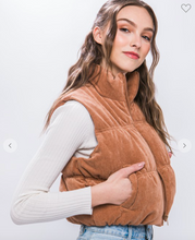 Load image into Gallery viewer, Corduroy Vest (Camel)
