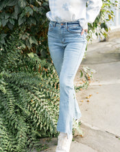 Load image into Gallery viewer, RISEN Ankle Flare Jeans
