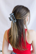 Load image into Gallery viewer, Jumbo Claw Hair Clip (Cookies &amp; Cream)
