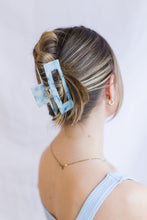 Load image into Gallery viewer, Jumbo Claw Hair Clip (Sky)
